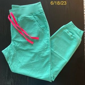 FIGS Surgical green pants